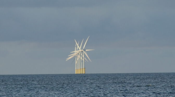World’s largest offshore wind farm: England less dependent on fossil fuels